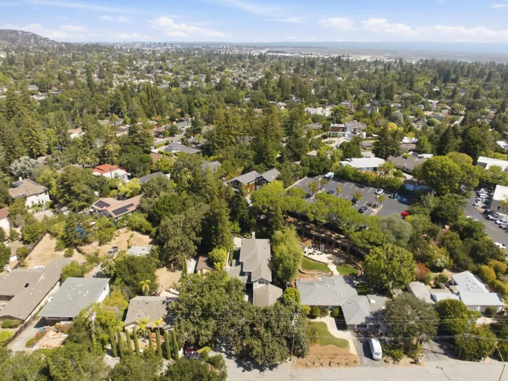 239 Upland Road Redwood City, CA 94062
