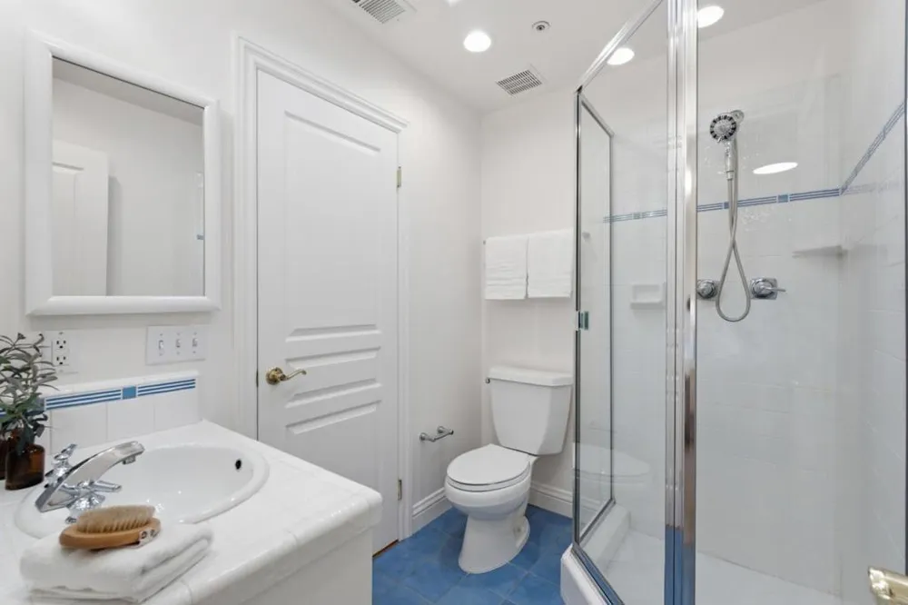 239 Upland Road Redwood City, CA 94062