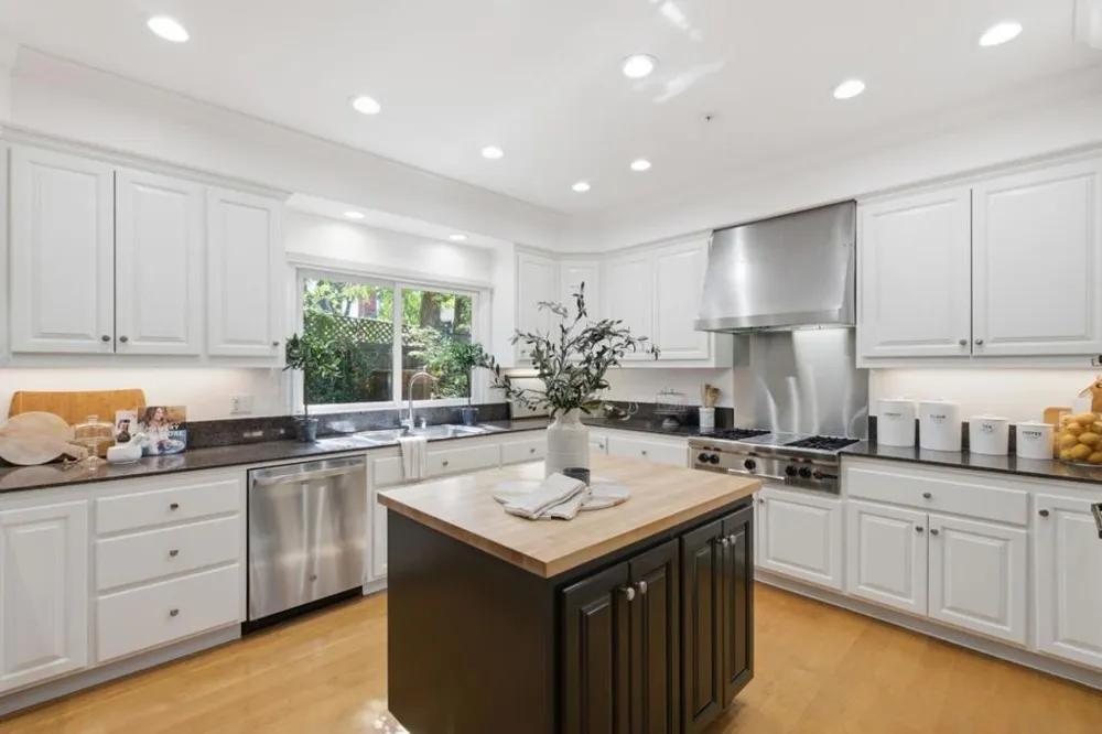 239 Upland Road Redwood City, CA 94062