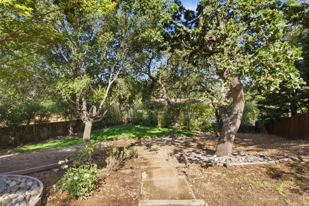239 Upland Road Redwood City, CA 94062