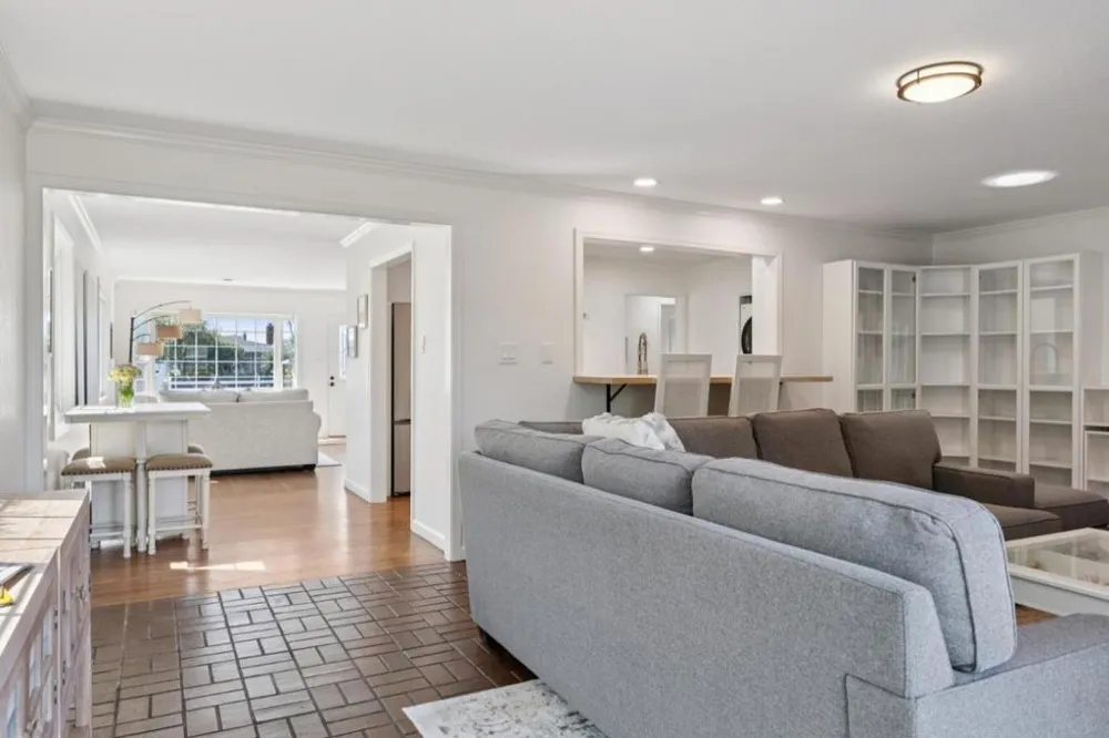 359 Grove Street Half Moon Bay, CA 94019