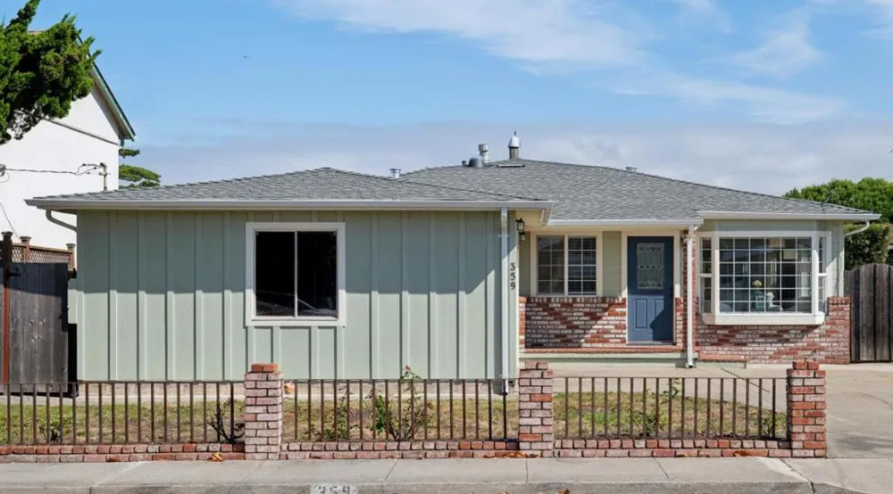 359 Grove Street Half Moon Bay, CA 94019