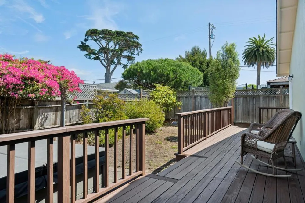 359 Grove Street Half Moon Bay, CA 94019