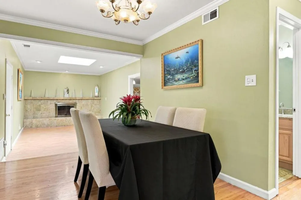 1464 Hillsdale Avenue San Jose, CA 95118