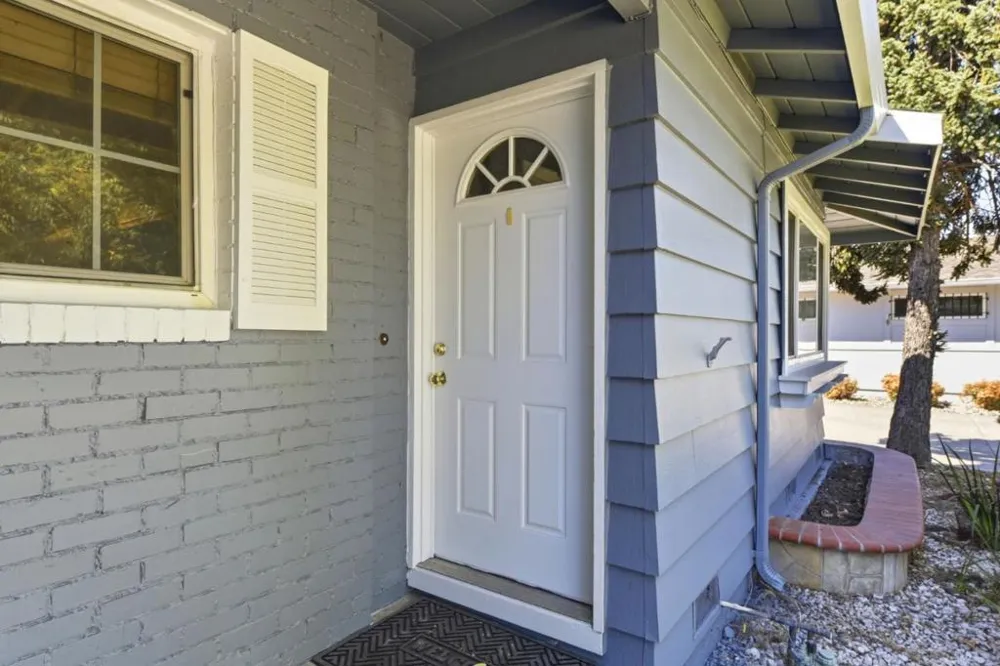 1464 Hillsdale Avenue San Jose, CA 95118