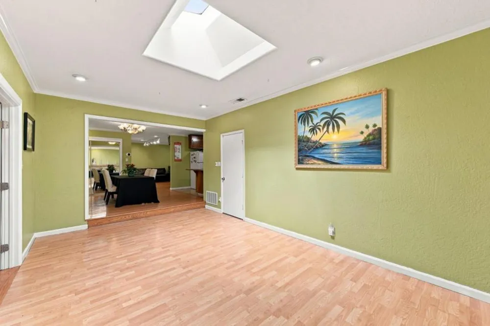 1464 Hillsdale Avenue San Jose, CA 95118