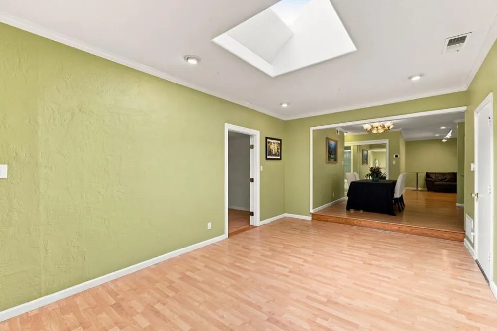 1464 Hillsdale Avenue San Jose, CA 95118