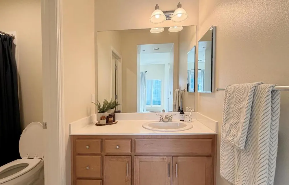 40242 Legend Rose Terrace Fremont, CA 94538