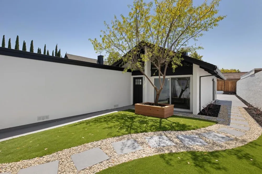 1022 E Evelyn Avenue Sunnyvale, CA 94086