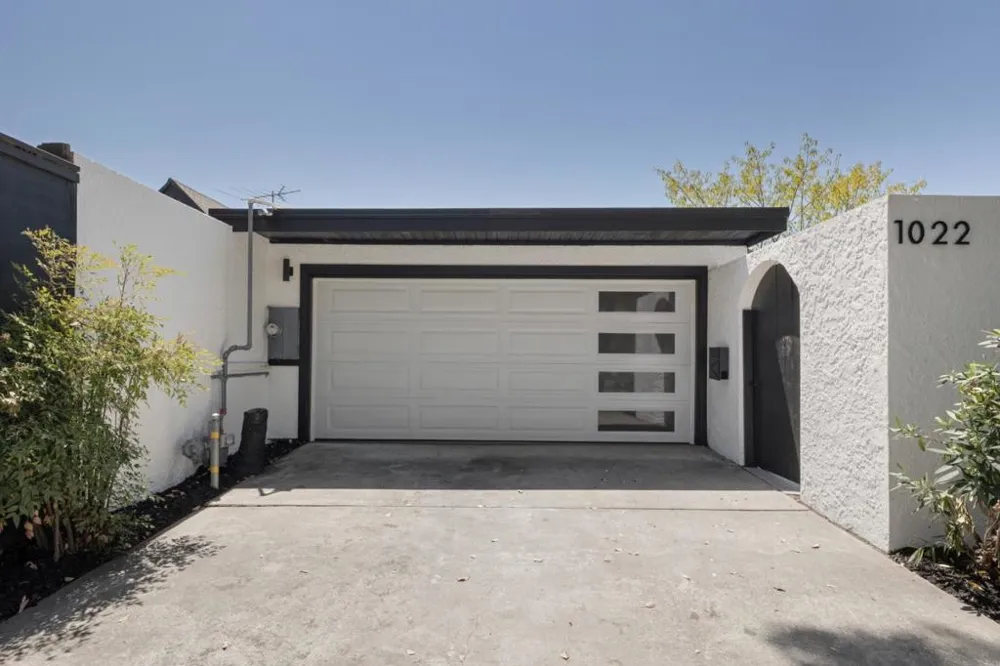 1022 E Evelyn Avenue Sunnyvale, CA 94086