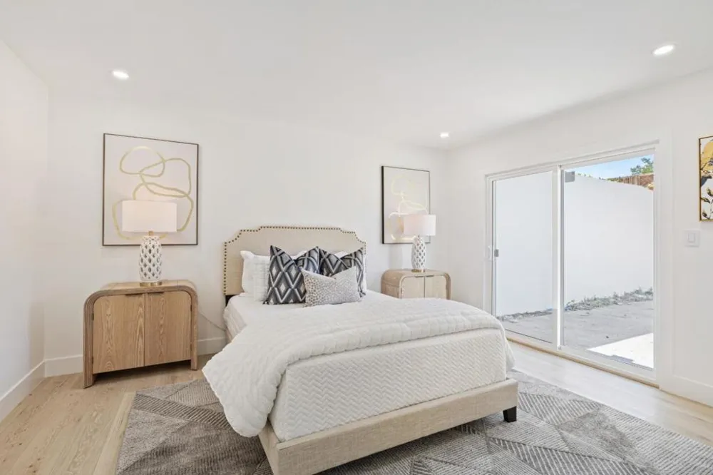 1022 E Evelyn Avenue Sunnyvale, CA 94086