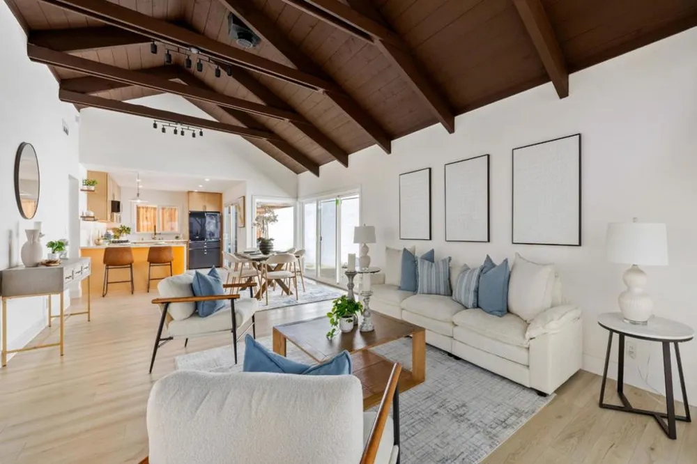 1022 E Evelyn Avenue Sunnyvale, CA 94086