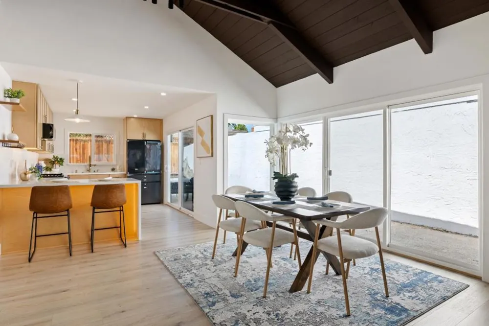 1022 E Evelyn Avenue Sunnyvale, CA 94086