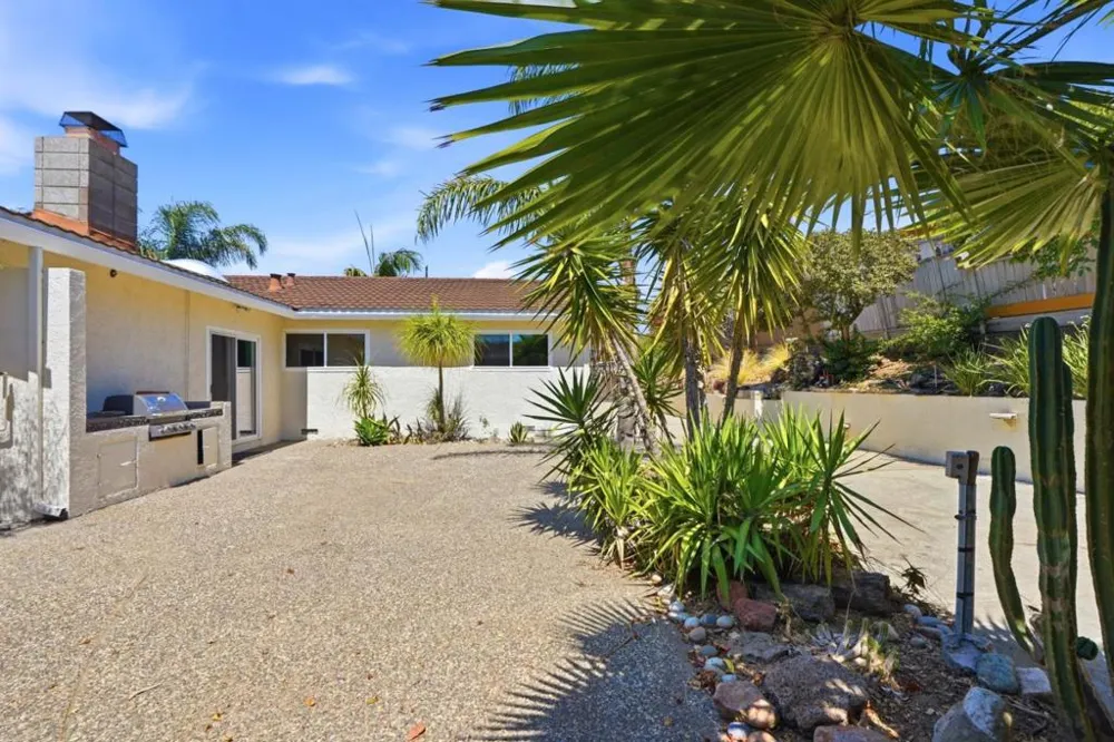92 Welle Road Crockett, CA 94525