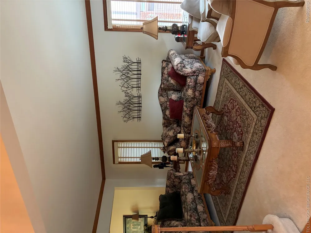 6187 Country Ridge Drive Troy City, MI 48098
