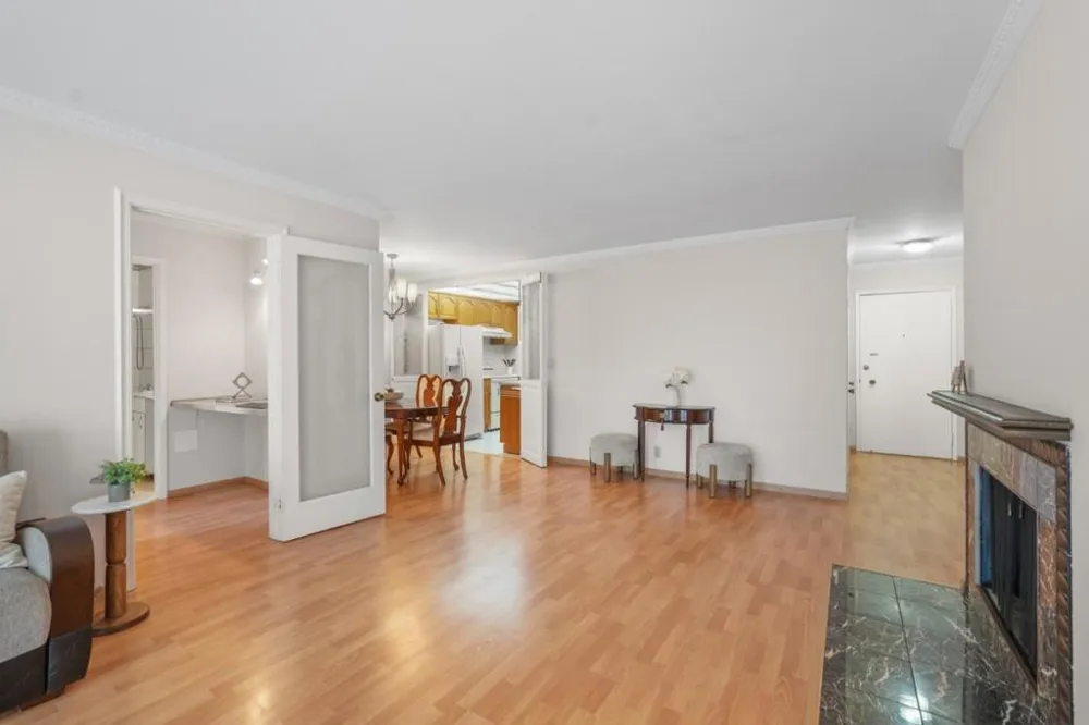 1945 Mount Vernon Court #11 Mountain View, CA 94040
