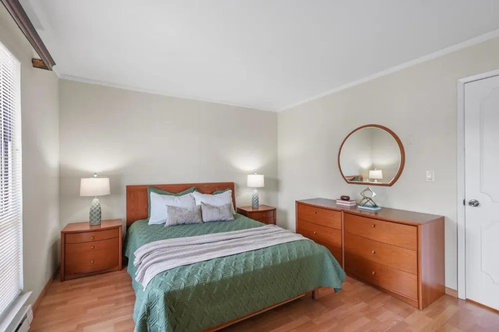 1945 Mount Vernon Court #11 Mountain View, CA 94040