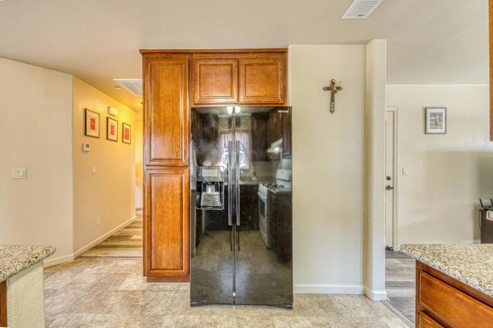 418 Cardona Circle Greenfield, CA 93927