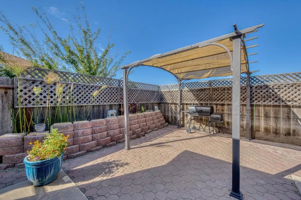 418 Cardona Circle Greenfield, CA 93927