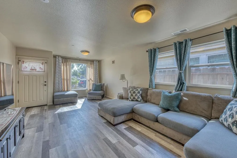 418 Cardona Circle Greenfield, CA 93927