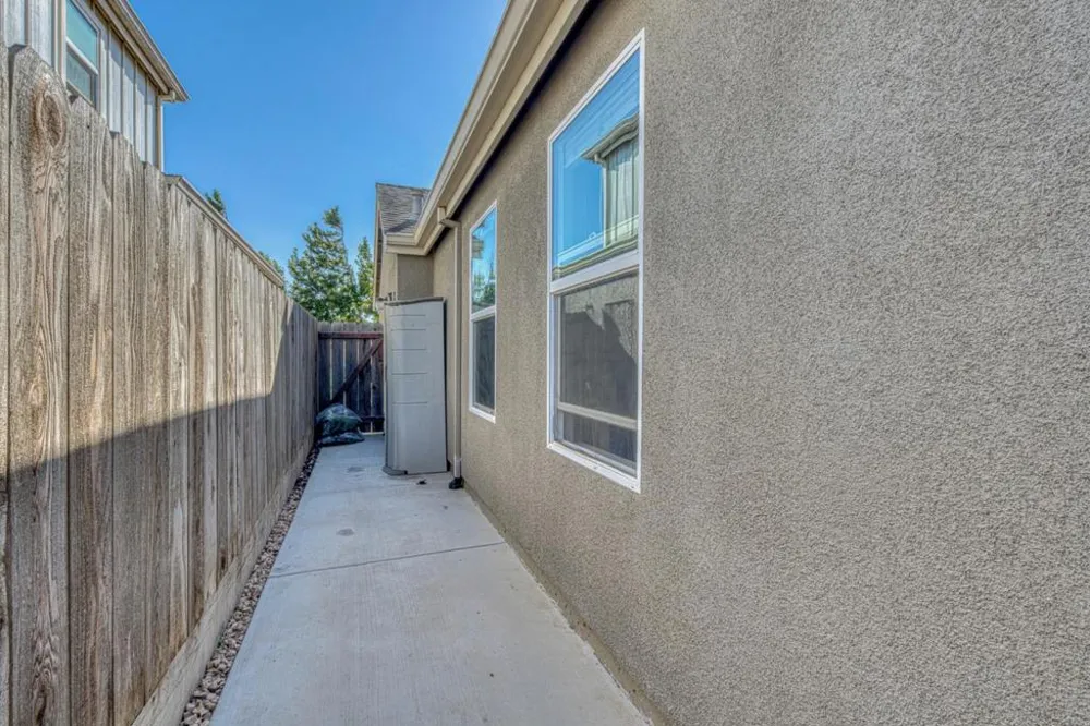418 Cardona Circle Greenfield, CA 93927