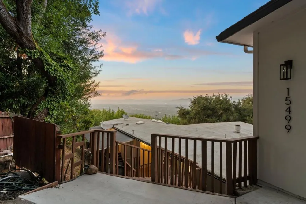 15499 Bohlman Road Saratoga, CA 95070