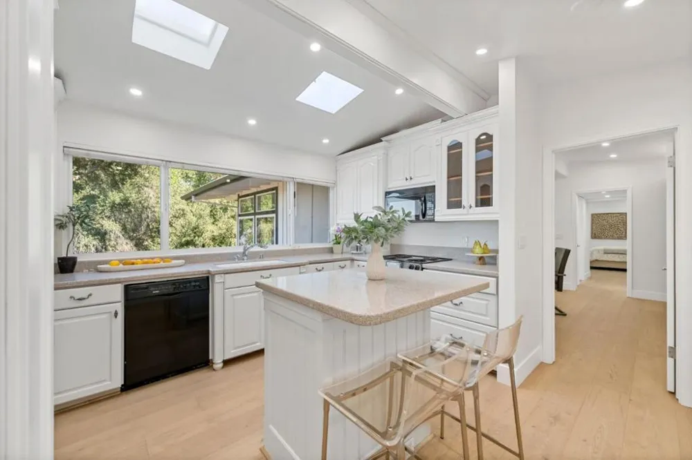 15499 Bohlman Road Saratoga, CA 95070