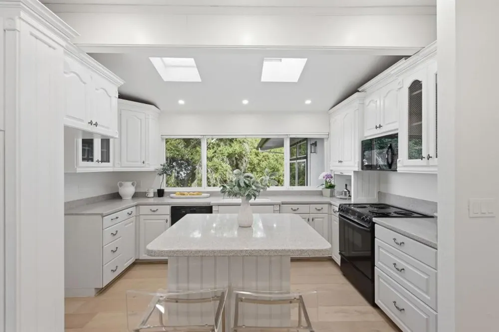 15499 Bohlman Road Saratoga, CA 95070