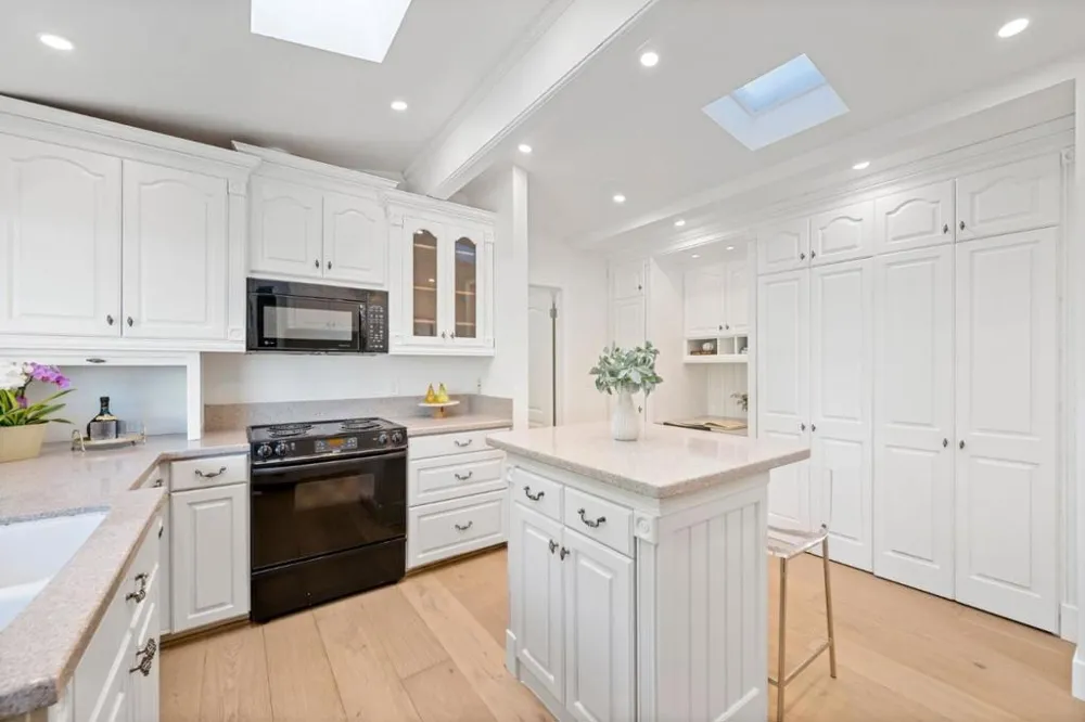 15499 Bohlman Road Saratoga, CA 95070
