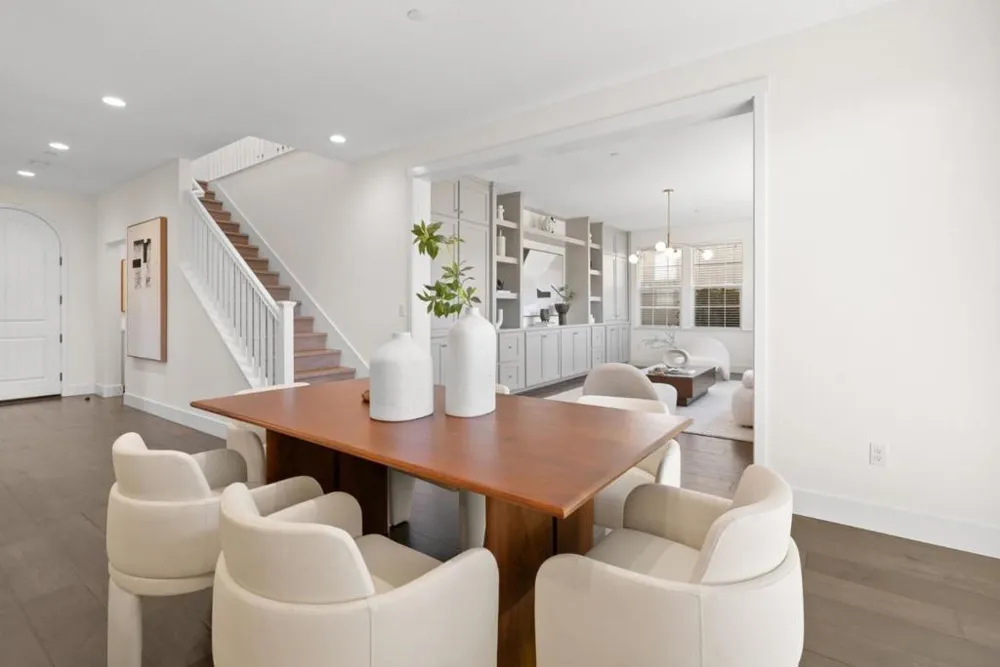 326 Polaris Sunnyvale, CA 94086
