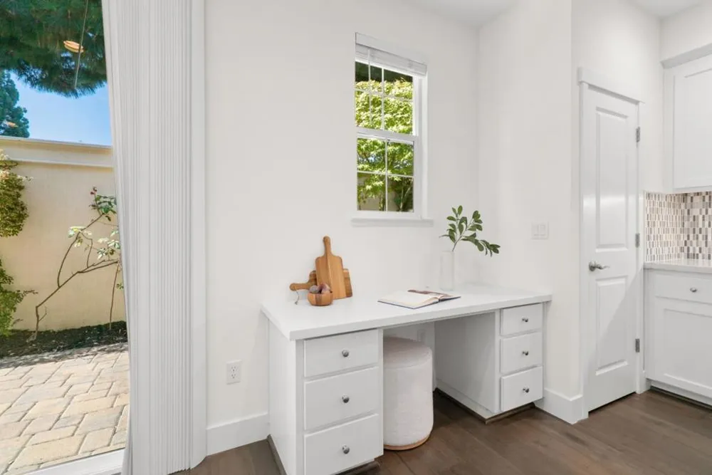 326 Polaris Sunnyvale, CA 94086