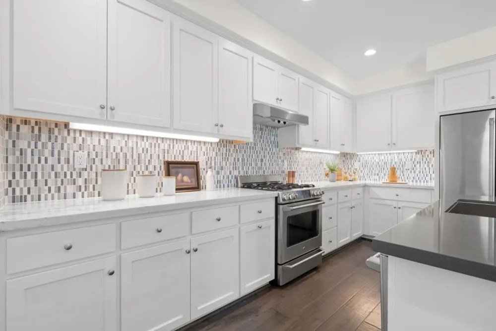 326 Polaris Sunnyvale, CA 94086