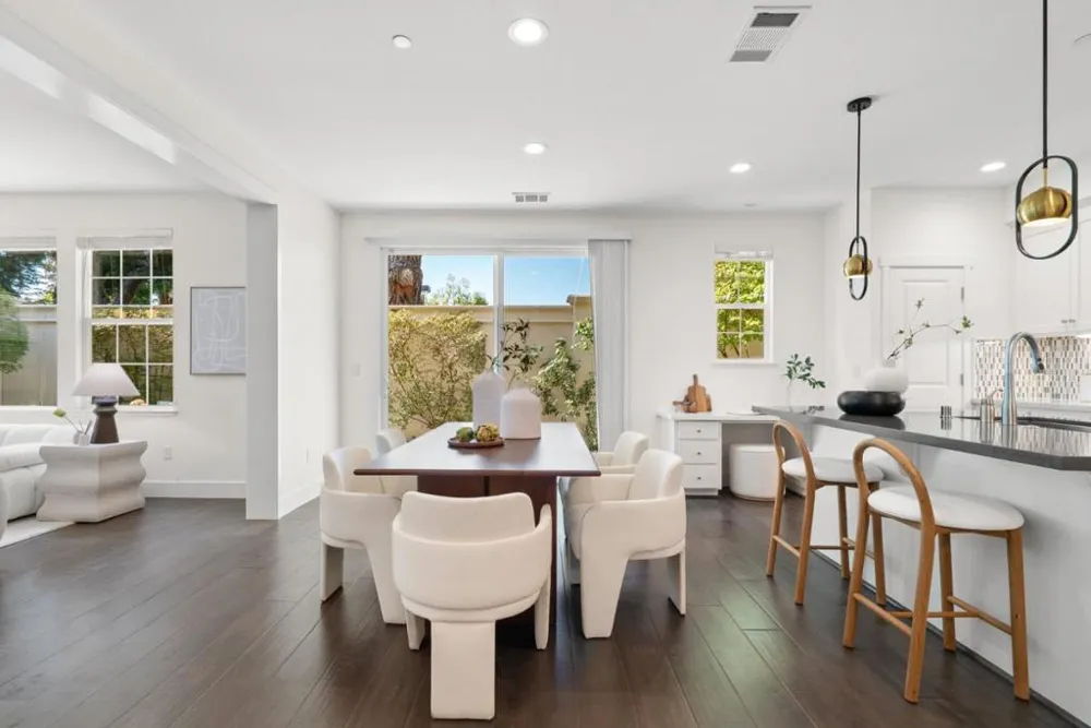 326 Polaris Sunnyvale, CA 94086