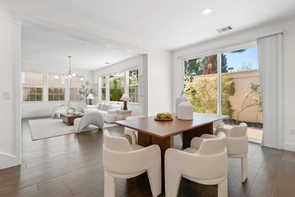 326 Polaris Sunnyvale, CA 94086