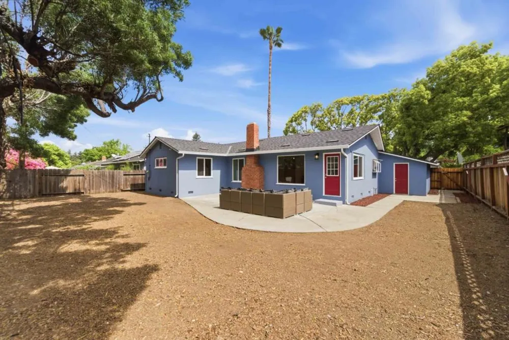 381 Manchester Avenue Campbell, CA 95008