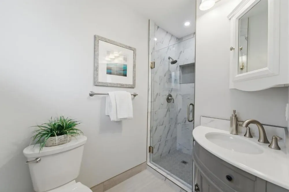 381 Manchester Avenue Campbell, CA 95008