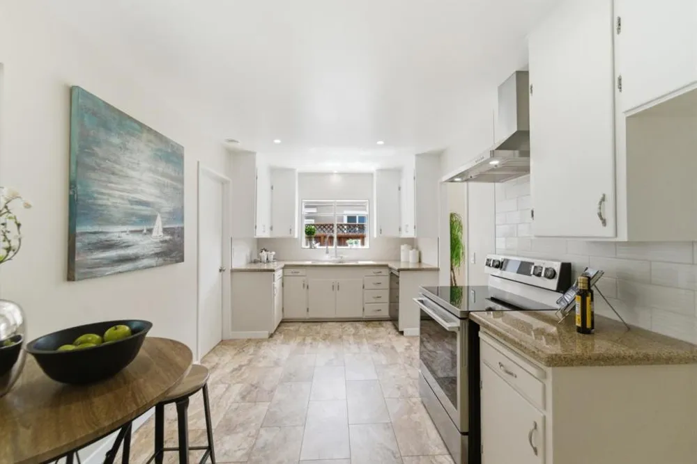 381 Manchester Avenue Campbell, CA 95008
