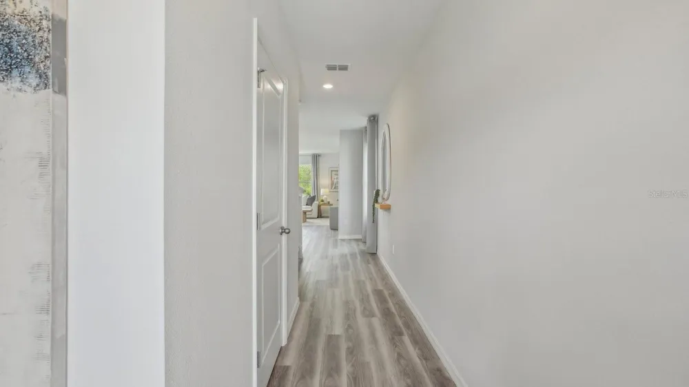 13401 CASTLE PEAK CIRCLE Dade City, FL 33525