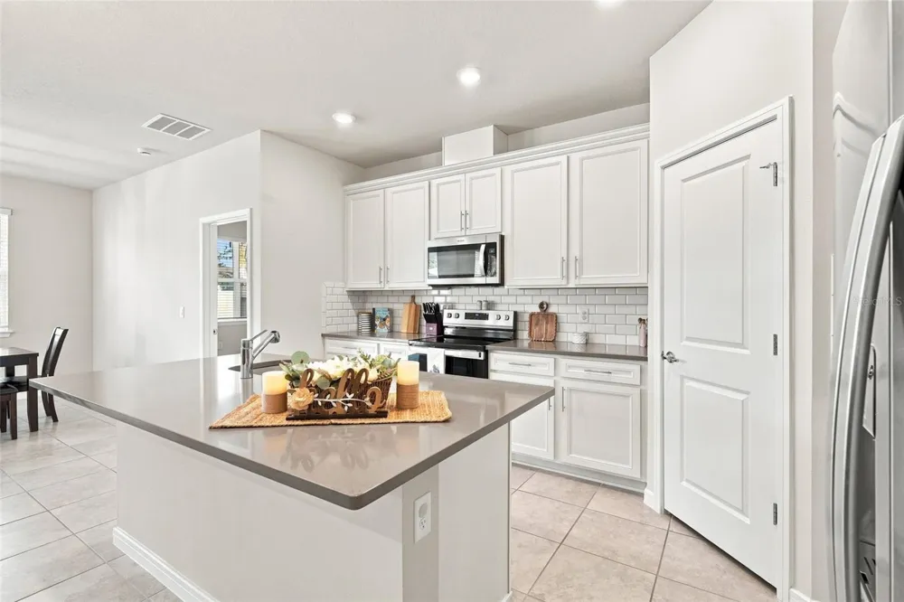 3545 TREETOP STREET Deland, FL 32724