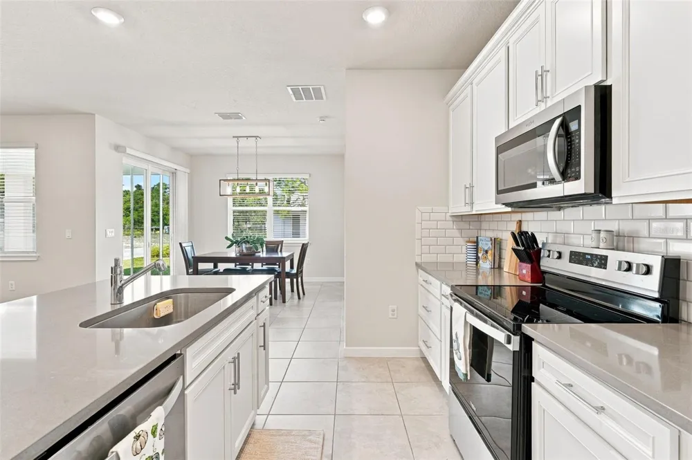 3545 TREETOP STREET Deland, FL 32724