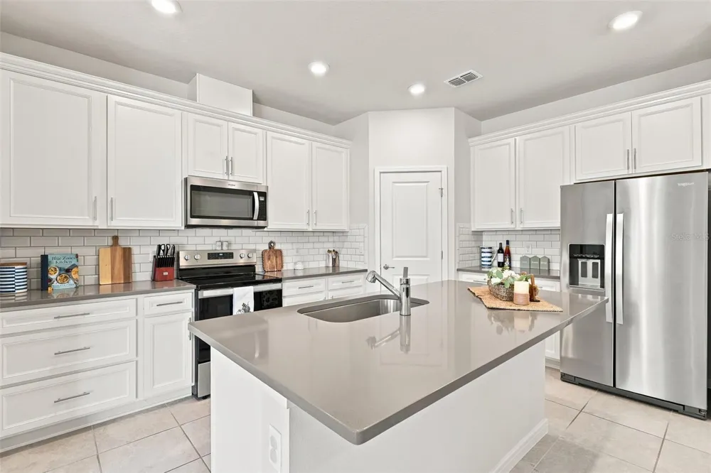 3545 TREETOP STREET Deland, FL 32724