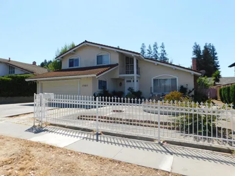 3560 Eastridge Drive