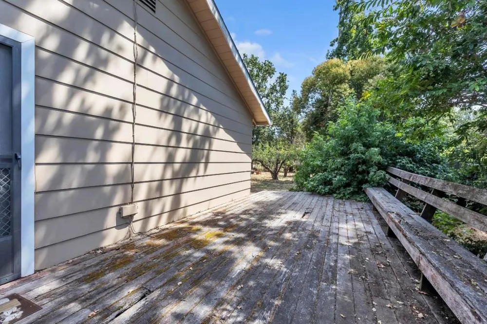 533 Hart Lane Sebastopol, CA 95472