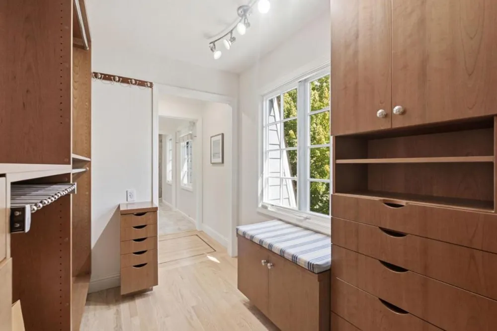 341 Arlington Road Redwood City, CA 94062