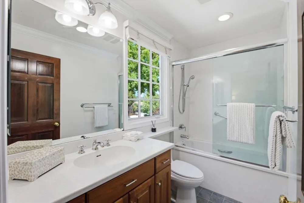 341 Arlington Road Redwood City, CA 94062