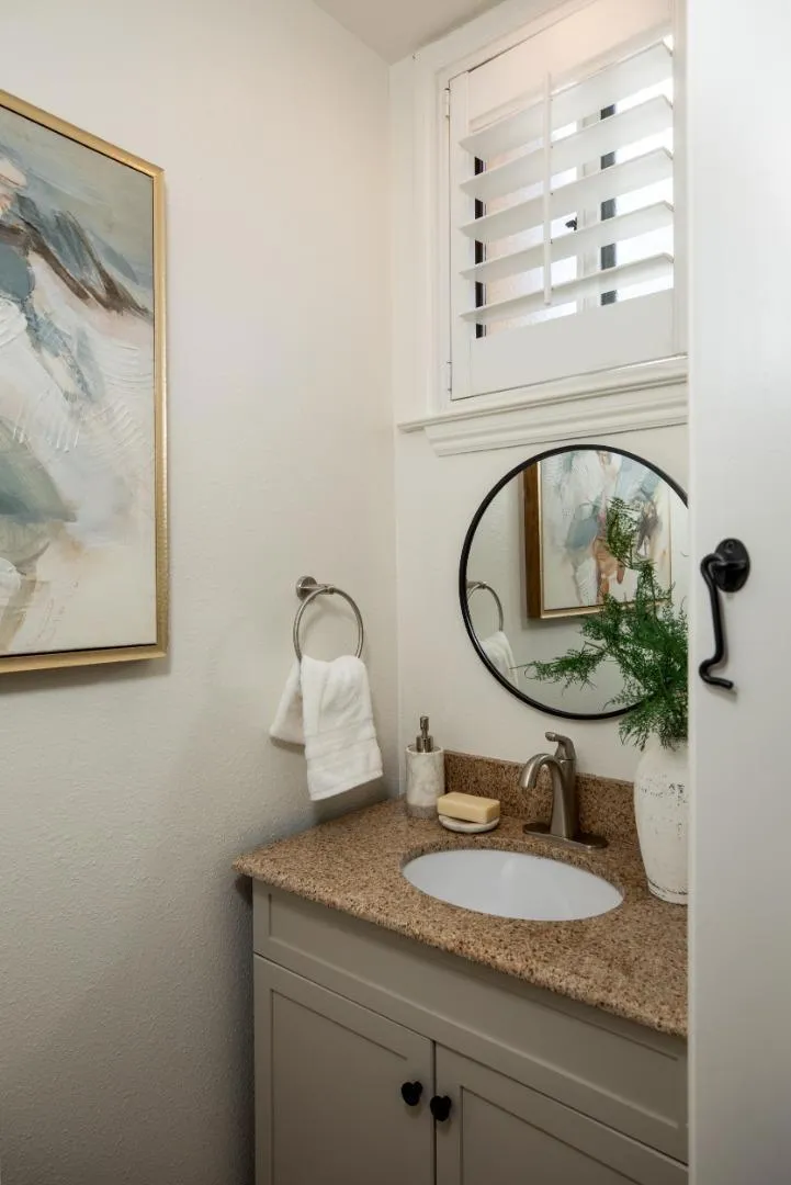 229 E Bellevue Avenue #9 San Mateo, CA 94401