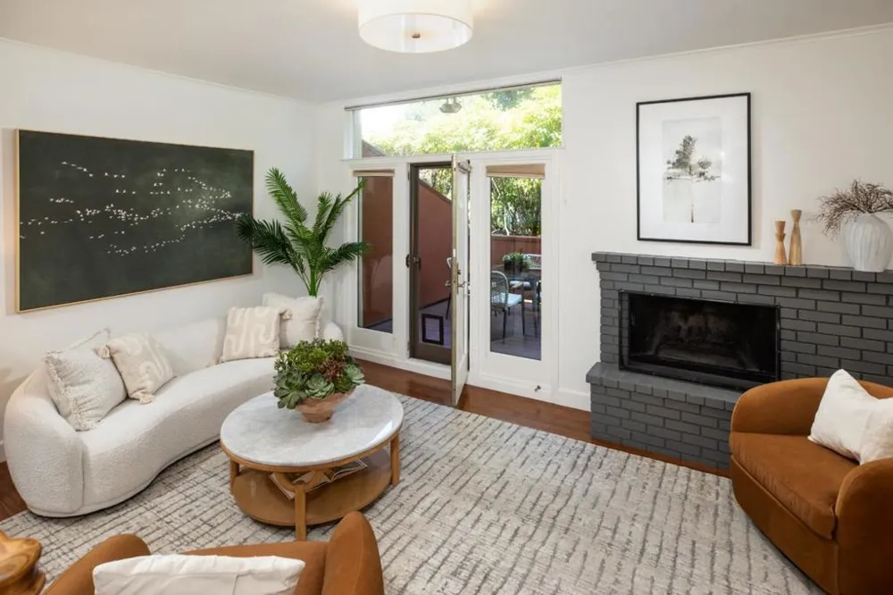 229 E Bellevue Avenue #9 San Mateo, CA 94401
