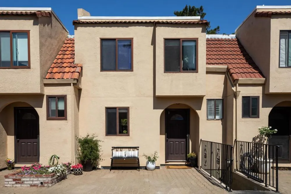 229 E Bellevue Avenue #9 San Mateo, CA 94401