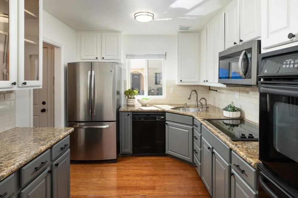 229 E Bellevue Avenue #9 San Mateo, CA 94401