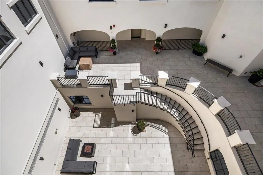 1501 Cherry Street #203 San Carlos, CA 94070